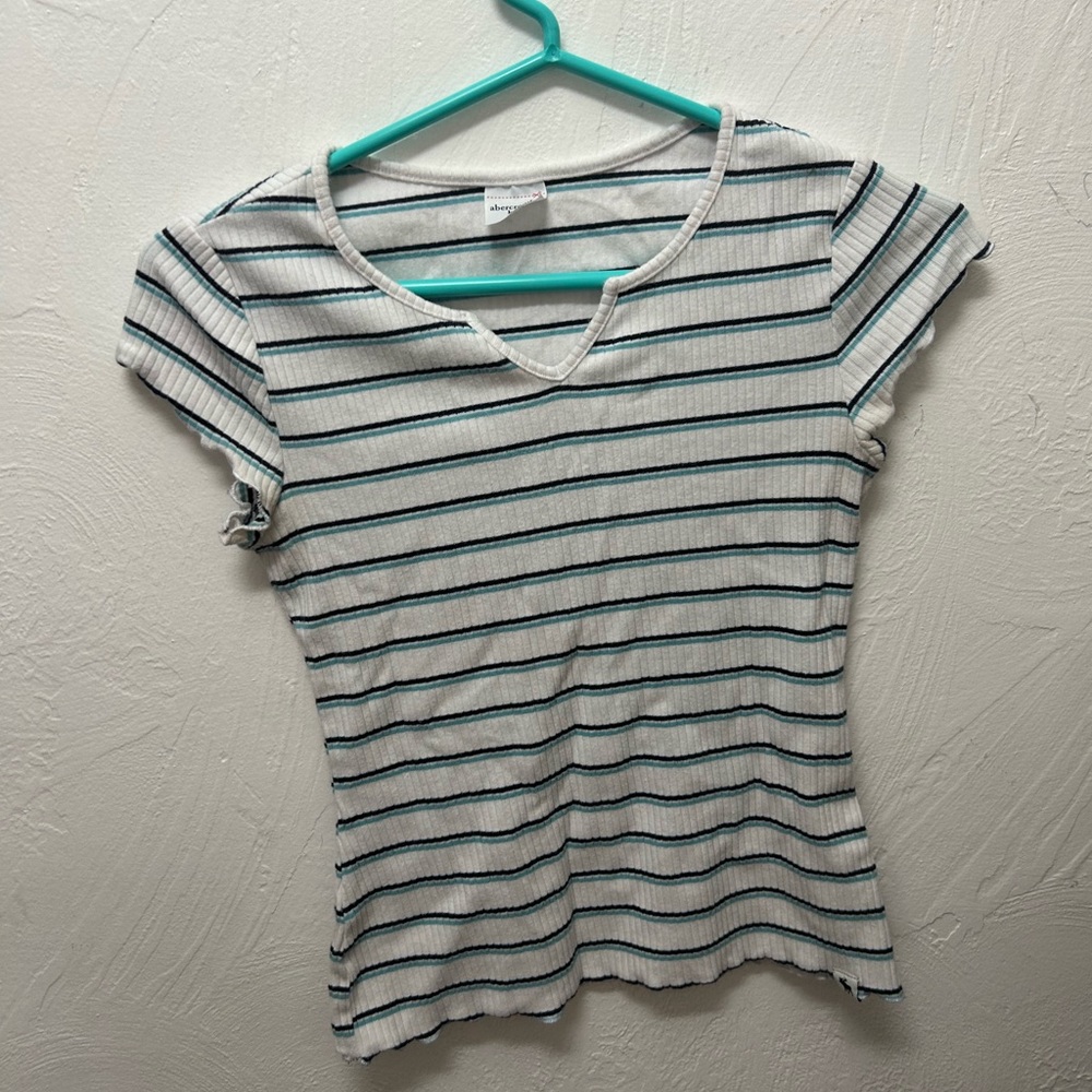 Abercrombie & Fitch Kids Striped Ribbed Fitted Shirt (size 13/14)